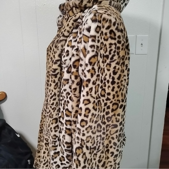 Dennis Basso Animal Print Teddy Jacket - Picture 3 of 13